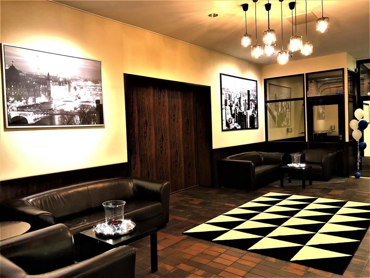 Отель Hotel Leikari Котка